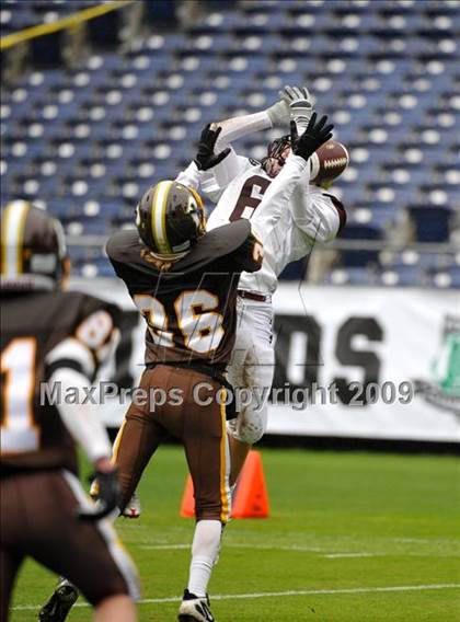Thumbnail 1 in Bishop's vs Parker (CIF SDS D5 Final) photogallery.