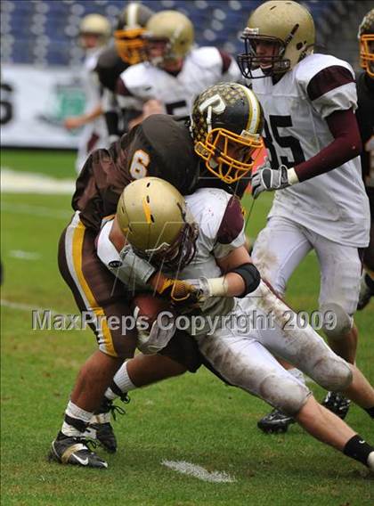 Thumbnail 2 in Bishop's vs Parker (CIF SDS D5 Final) photogallery.
