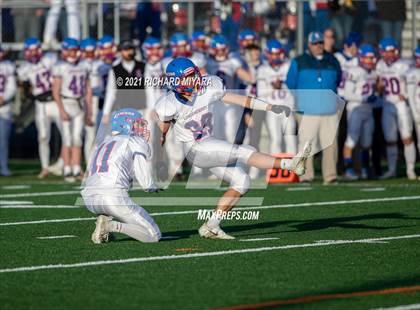Thumbnail 3 in Londonderry vs. Winnacunnet (NHIAA D1 Final) photogallery.
