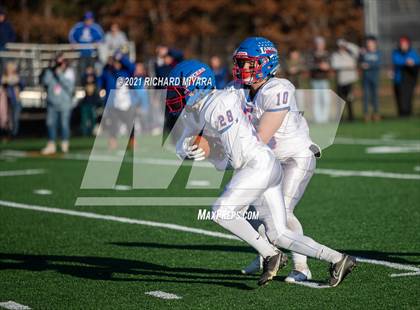 Thumbnail 1 in Londonderry vs. Winnacunnet (NHIAA D1 Final) photogallery.