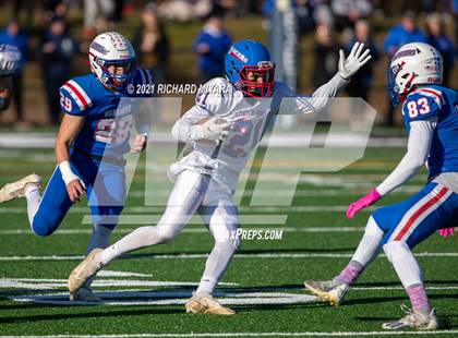 Thumbnail 1 in Londonderry vs. Winnacunnet (NHIAA D1 Final) photogallery.