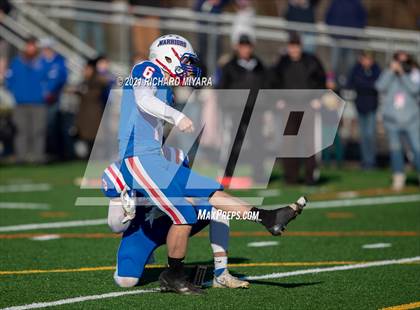 Thumbnail 2 in Londonderry vs. Winnacunnet (NHIAA D1 Final) photogallery.