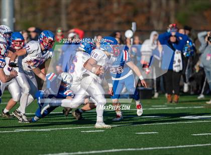 Thumbnail 3 in Londonderry vs. Winnacunnet (NHIAA D1 Final) photogallery.