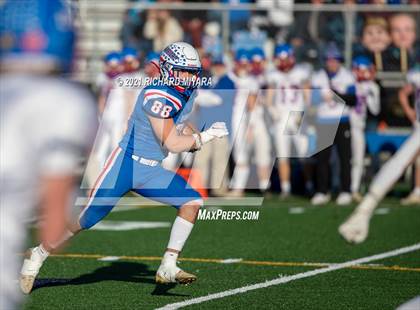 Thumbnail 3 in Londonderry vs. Winnacunnet (NHIAA D1 Final) photogallery.