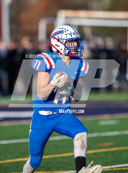 Thumbnail 1 in Londonderry vs. Winnacunnet (NHIAA D1 Final) photogallery.