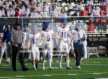 Thumbnail 1 in Londonderry vs. Winnacunnet (NHIAA D1 Final) photogallery.