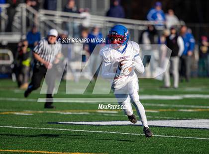 Thumbnail 3 in Londonderry vs. Winnacunnet (NHIAA D1 Final) photogallery.