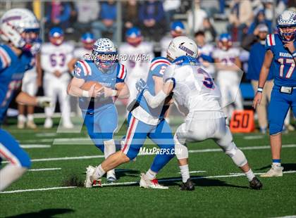 Thumbnail 3 in Londonderry vs. Winnacunnet (NHIAA D1 Final) photogallery.