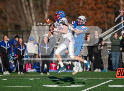 Thumbnail 1 in Londonderry vs. Winnacunnet (NHIAA D1 Final) photogallery.