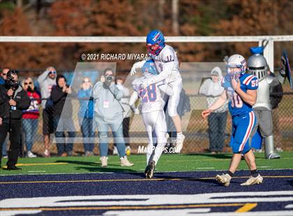 Thumbnail 1 in Londonderry vs. Winnacunnet (NHIAA D1 Final) photogallery.