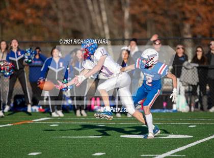 Thumbnail 3 in Londonderry vs. Winnacunnet (NHIAA D1 Final) photogallery.