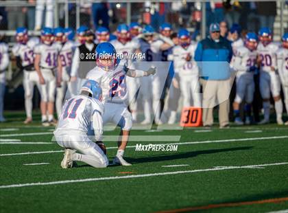 Thumbnail 2 in Londonderry vs. Winnacunnet (NHIAA D1 Final) photogallery.