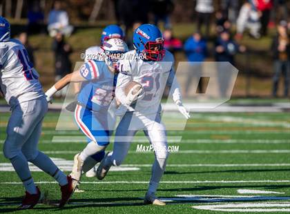 Thumbnail 1 in Londonderry vs. Winnacunnet (NHIAA D1 Final) photogallery.