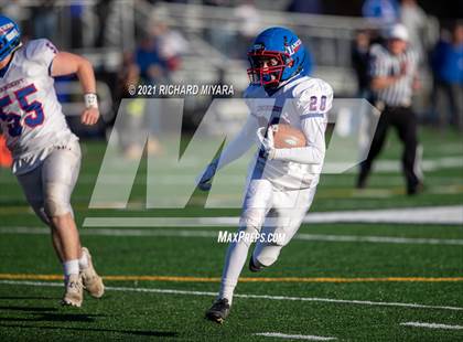 Thumbnail 2 in Londonderry vs. Winnacunnet (NHIAA D1 Final) photogallery.