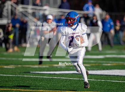 Thumbnail 2 in Londonderry vs. Winnacunnet (NHIAA D1 Final) photogallery.