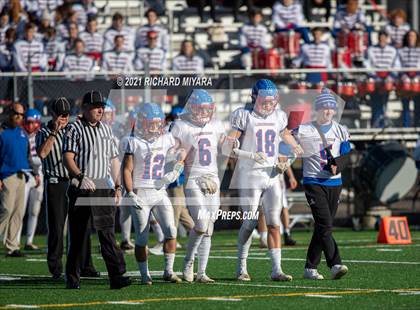 Thumbnail 2 in Londonderry vs. Winnacunnet (NHIAA D1 Final) photogallery.