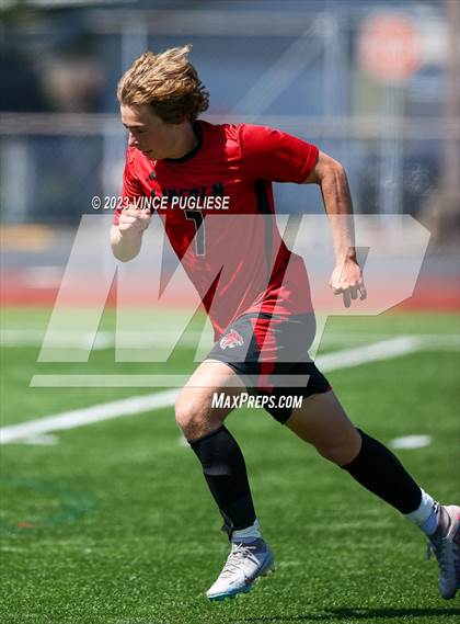 Thumbnail 2 in Edmonds-Woodway @ Lincoln (WIAA 3A Semi Finals) photogallery.
