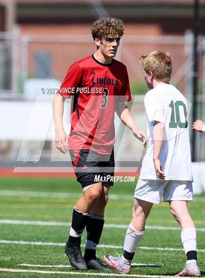 Thumbnail 3 in Edmonds-Woodway @ Lincoln (WIAA 3A Semi Finals) photogallery.