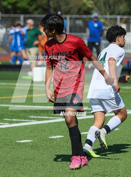 Thumbnail 3 in Edmonds-Woodway @ Lincoln (WIAA 3A Semi Finals) photogallery.