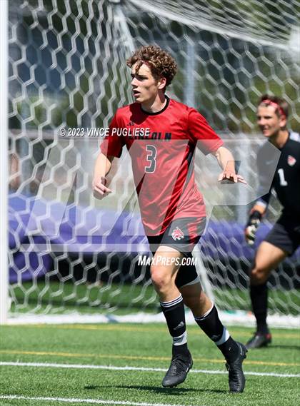 Thumbnail 3 in Edmonds-Woodway @ Lincoln (WIAA 3A Semi Finals) photogallery.