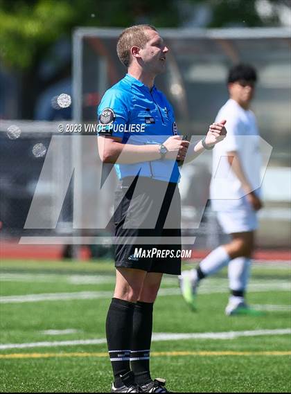 Thumbnail 2 in Edmonds-Woodway @ Lincoln (WIAA 3A Semi Finals) photogallery.