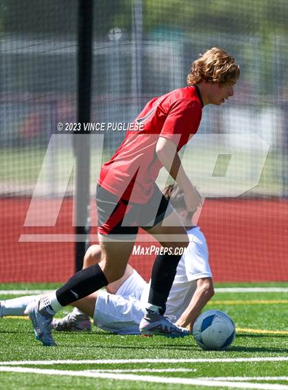 Thumbnail 1 in Edmonds-Woodway @ Lincoln (WIAA 3A Semi Finals) photogallery.