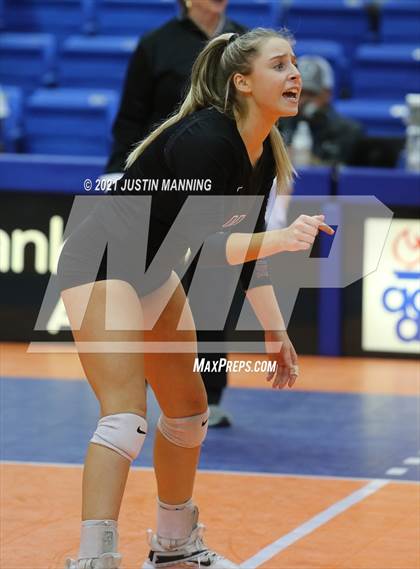 Thumbnail 1 in Benton vs. Little Rock Christian (AAA 5A Final) photogallery.