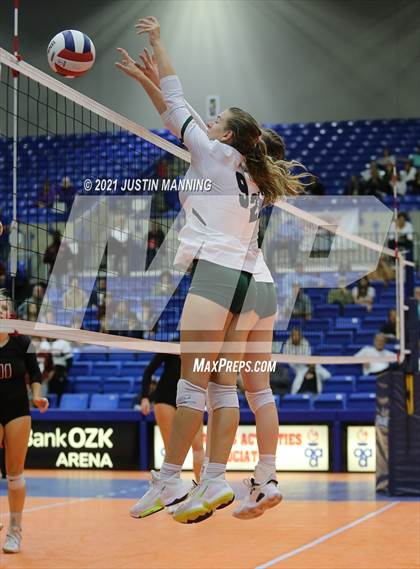 Thumbnail 1 in Benton vs. Little Rock Christian (AAA 5A Final) photogallery.