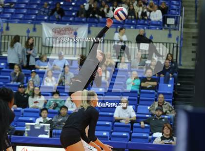 Thumbnail 2 in Benton vs. Little Rock Christian (AAA 5A Final) photogallery.