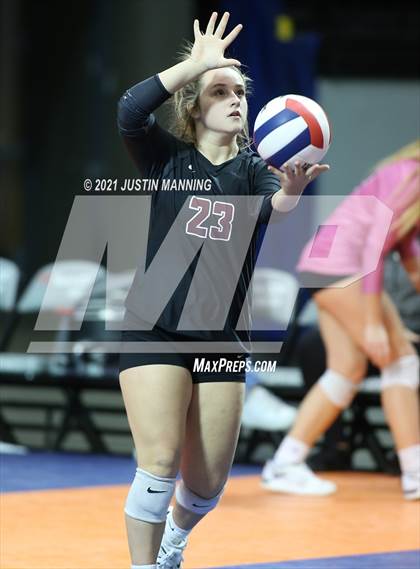 Thumbnail 1 in Benton vs. Little Rock Christian (AAA 5A Final) photogallery.
