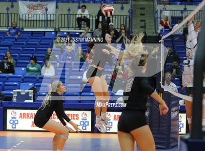 Thumbnail 1 in Benton vs. Little Rock Christian (AAA 5A Final) photogallery.