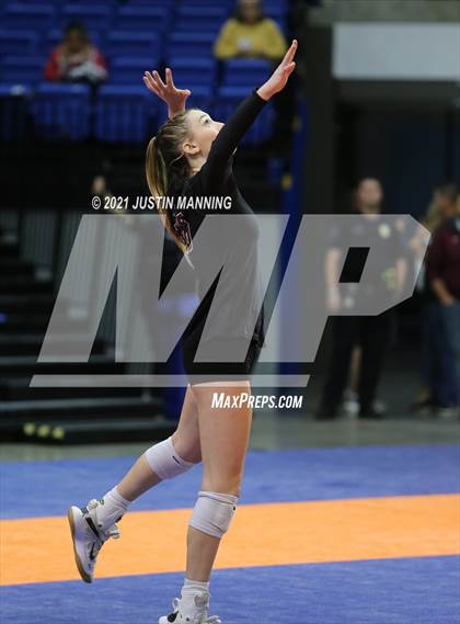 Thumbnail 2 in Benton vs. Little Rock Christian (AAA 5A Final) photogallery.