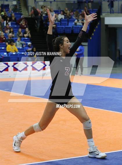 Thumbnail 1 in Benton vs. Little Rock Christian (AAA 5A Final) photogallery.