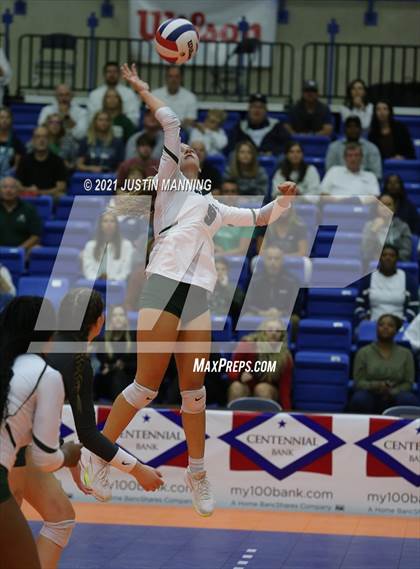 Thumbnail 1 in Benton vs. Little Rock Christian (AAA 5A Final) photogallery.