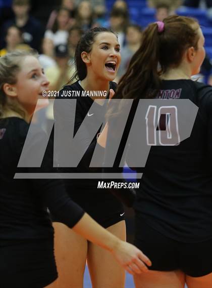 Thumbnail 1 in Benton vs. Little Rock Christian (AAA 5A Final) photogallery.