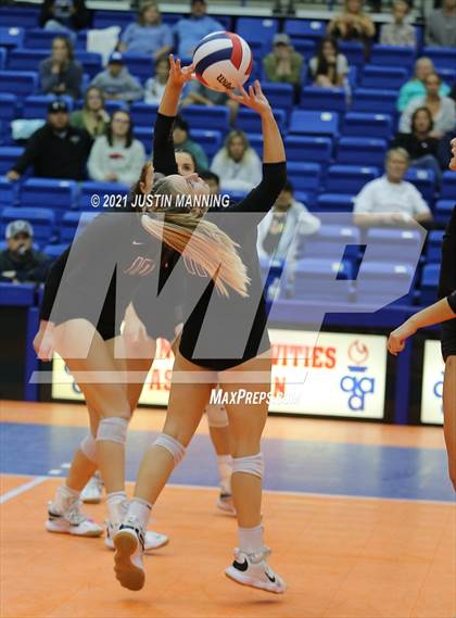 Thumbnail 3 in Benton vs. Little Rock Christian (AAA 5A Final) photogallery.