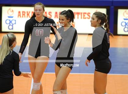 Thumbnail 1 in Benton vs. Little Rock Christian (AAA 5A Final) photogallery.