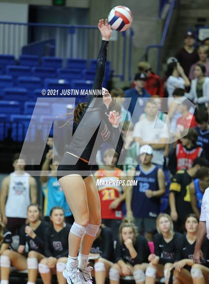 Thumbnail 1 in Benton vs. Little Rock Christian (AAA 5A Final) photogallery.