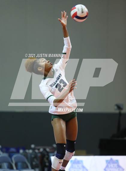 Thumbnail 1 in Benton vs. Little Rock Christian (AAA 5A Final) photogallery.