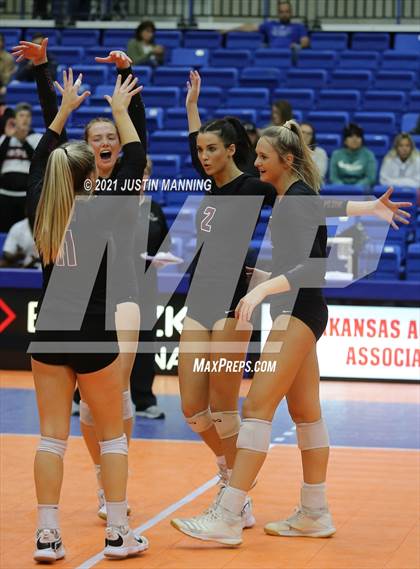 Thumbnail 2 in Benton vs. Little Rock Christian (AAA 5A Final) photogallery.