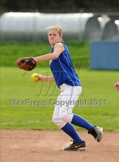 Thumbnail 3 in Wellsville @ Haverling photogallery.