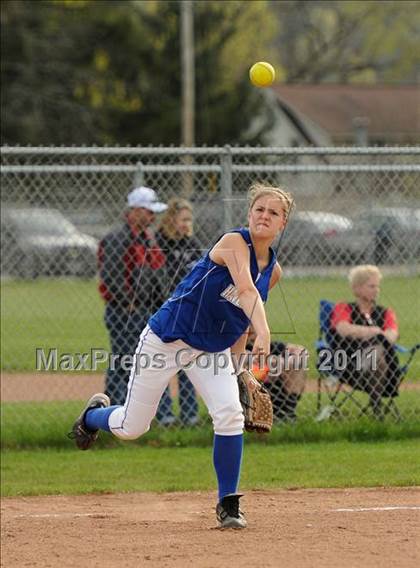 Thumbnail 1 in Wellsville @ Haverling photogallery.