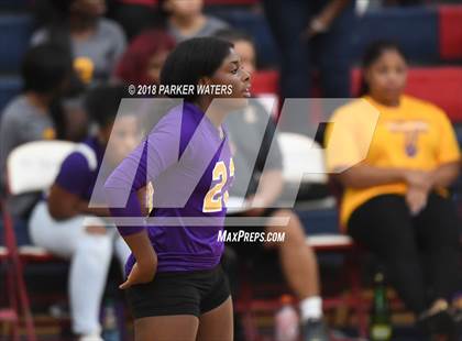 Thumbnail 3 in Edna Karr @ St. Martin's Episcopal School photogallery.