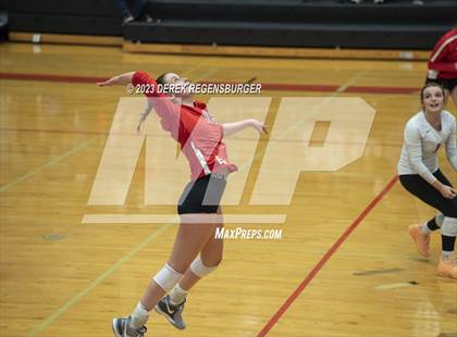 Thumbnail 1 in Denver East vs Erie (5A District 10 Tournament) photogallery.
