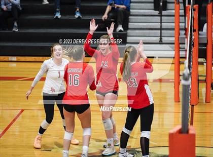 Thumbnail 2 in Denver East vs Erie (5A District 10 Tournament) photogallery.