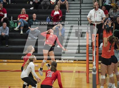 Thumbnail 3 in Denver East vs Erie (5A District 10 Tournament) photogallery.
