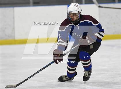 Thumbnail 1 in Suffield/Granby/Windsor Locks @ Simsbury photogallery.