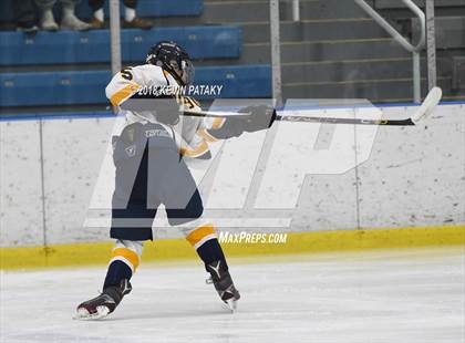 Thumbnail 3 in Suffield/Granby/Windsor Locks @ Simsbury photogallery.