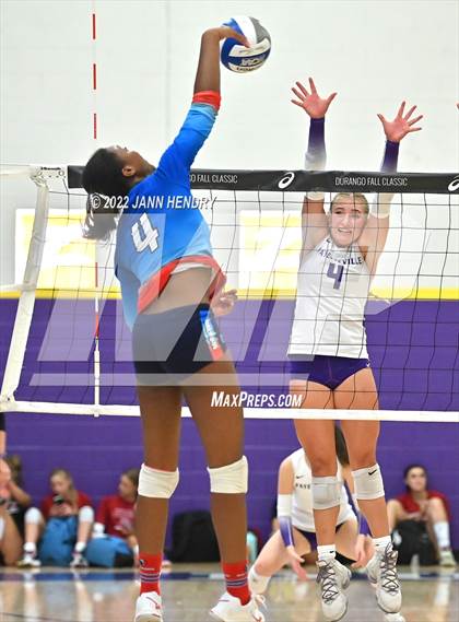 Thumbnail 3 in Fayetteville vs. Marymount (Durango Fall Classic) photogallery.