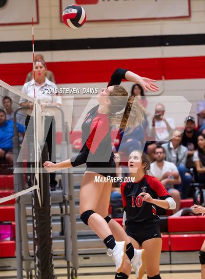 Thumbnail 3 in Chandler Prep vs Phoenix Christian photogallery.